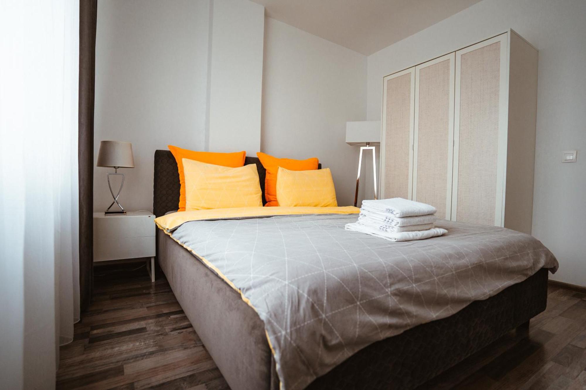 Maria'S Premium Suite Baia Mare Bagian luar foto